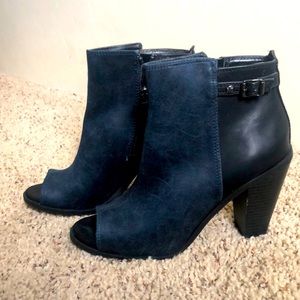 Simply Vera heel booties